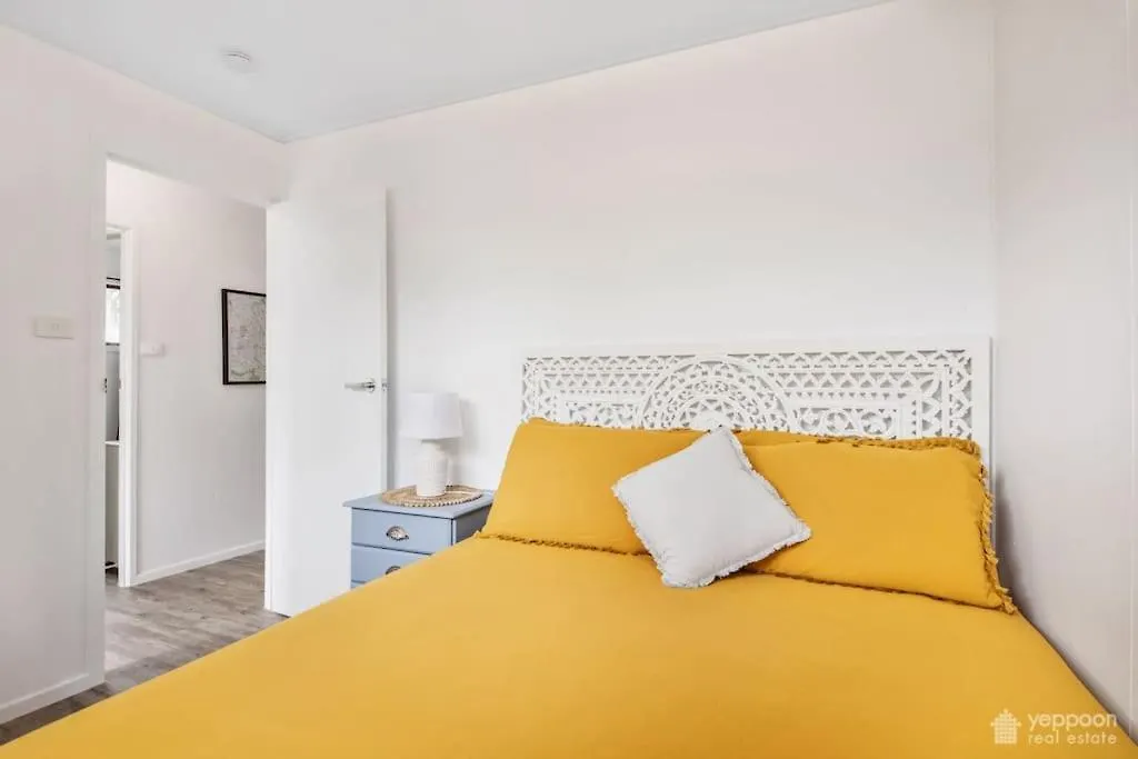 Holiday home Poppies Cottage - Cooee Bay Beachside Retreat Yeppoon